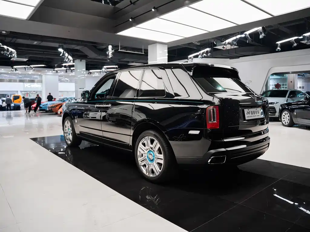 Cullinan 2018 five-seater version купить на сайте DeffCars