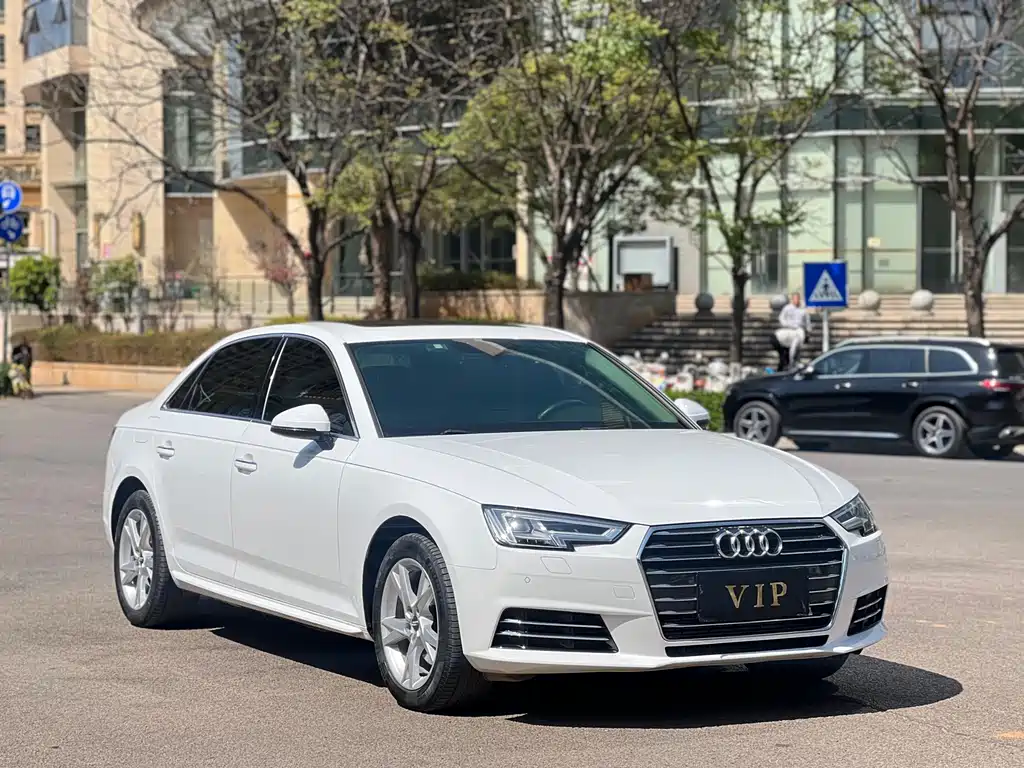 Audi A4L 2018 30th Anniversary Model 40 TFSI Enterprising купить на сайте DeffCars