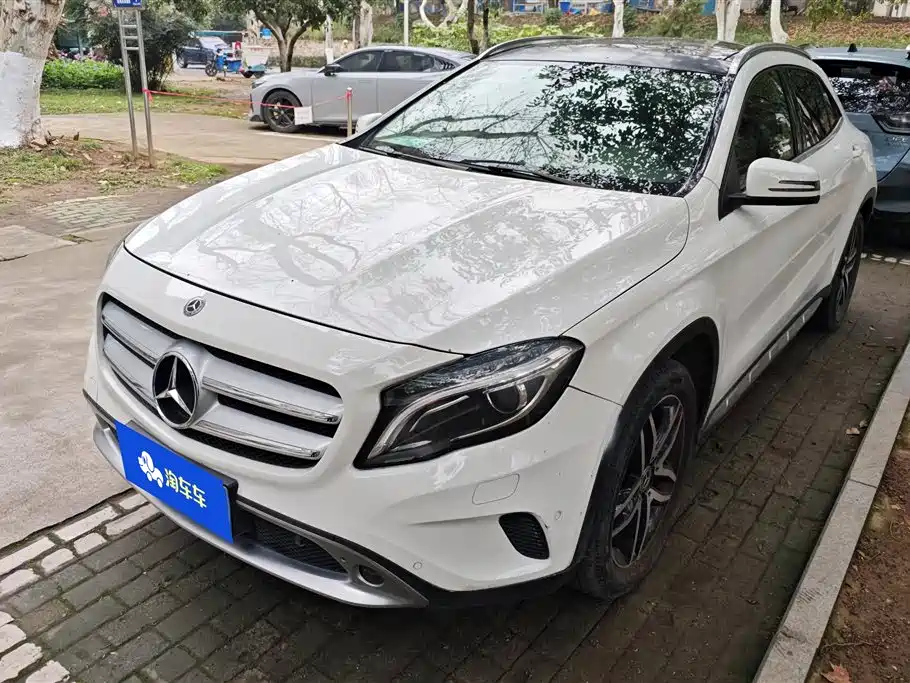 Mercedes-Benz GLA 2016 GLA 200 Fashion Model купить на сайте DeffCars