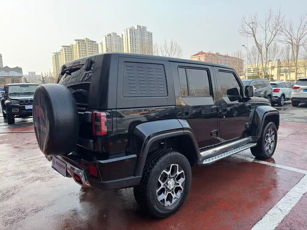 Beijing Off-Road BJ40 2018 PLUS 2.3T automatic four-wheel drive flagship version National V купить на сайте DeffCars