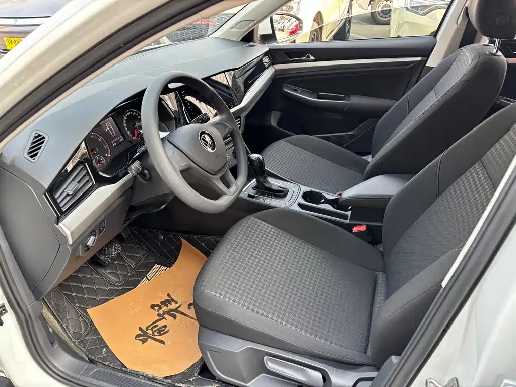 Bora 2021 1.5L Automatic Fashion Smart Connected Edition купить на сайте DeffCars