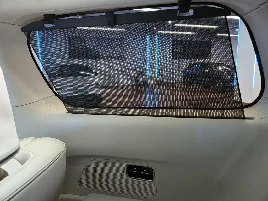 Buick GL8 New Energy 2024 Lu Zun Luxury Edition 7 seats купить на сайте DeffCars