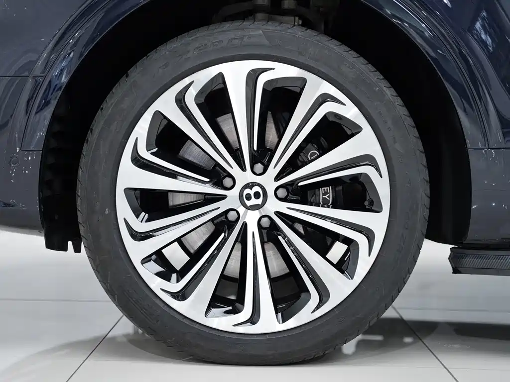 Bentayga 2021 4.0T V8 купить на сайте DeffCars