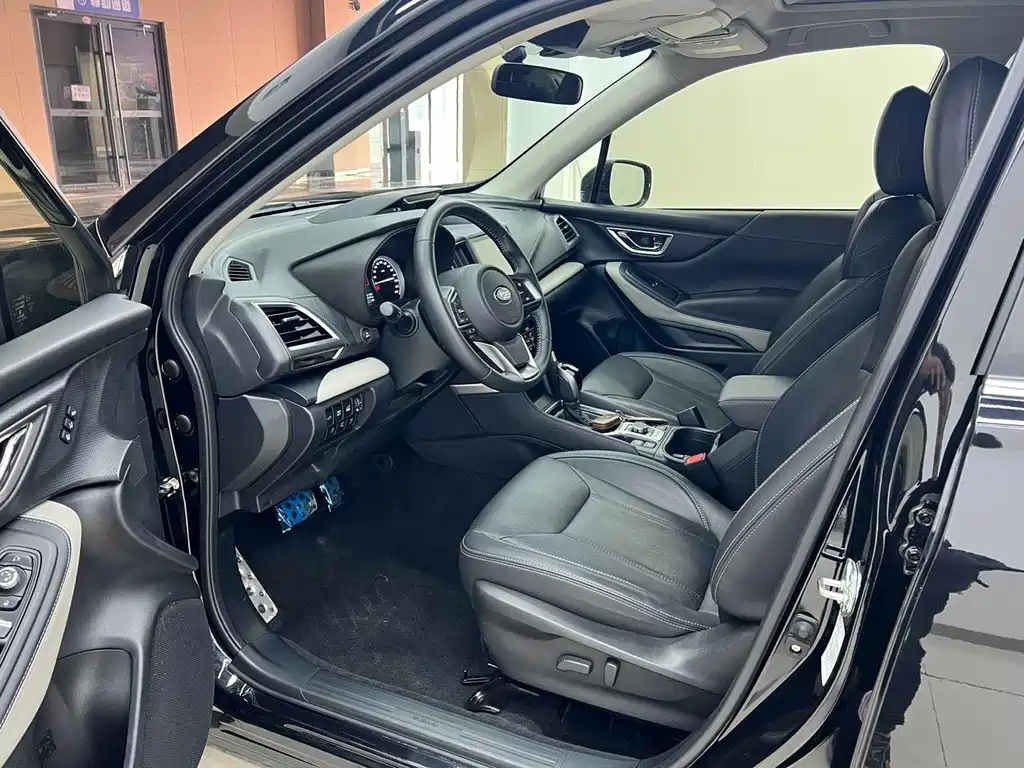 Forester 2022 2.0i AWD Ultimate EyeSight купить на сайте DeffCars