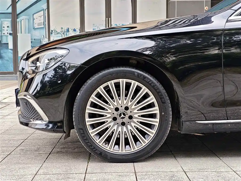 Mercedes-Benz E-Class 2023 E 300 L Luxury Model купить на сайте DeffCars