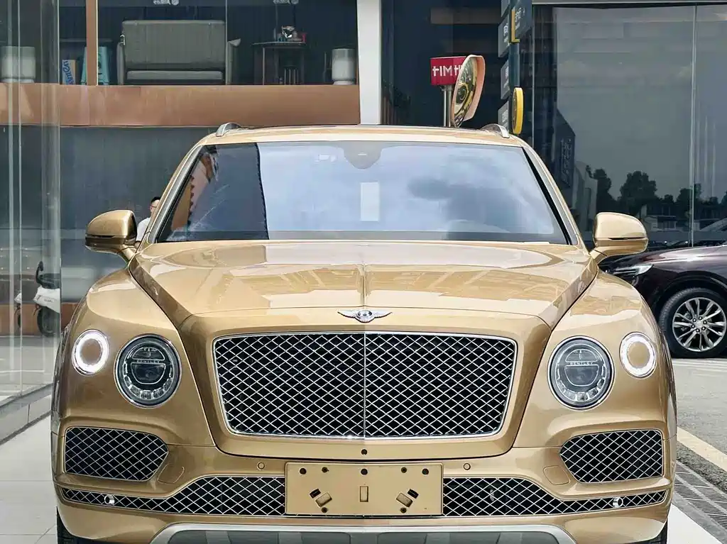 Bentayga 2017 6.0T Standard Edition купить на сайте DeffCars