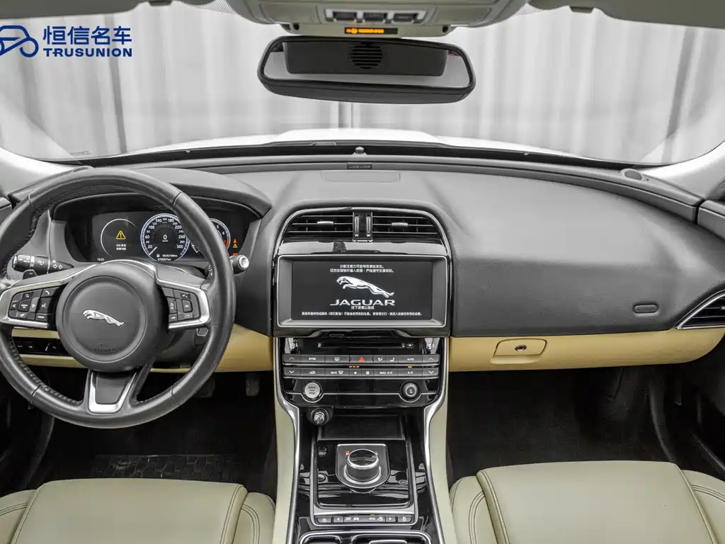 Jaguar XEL 2018 2.0T 200PS Exclusive Edition купить на сайте DeffCars
