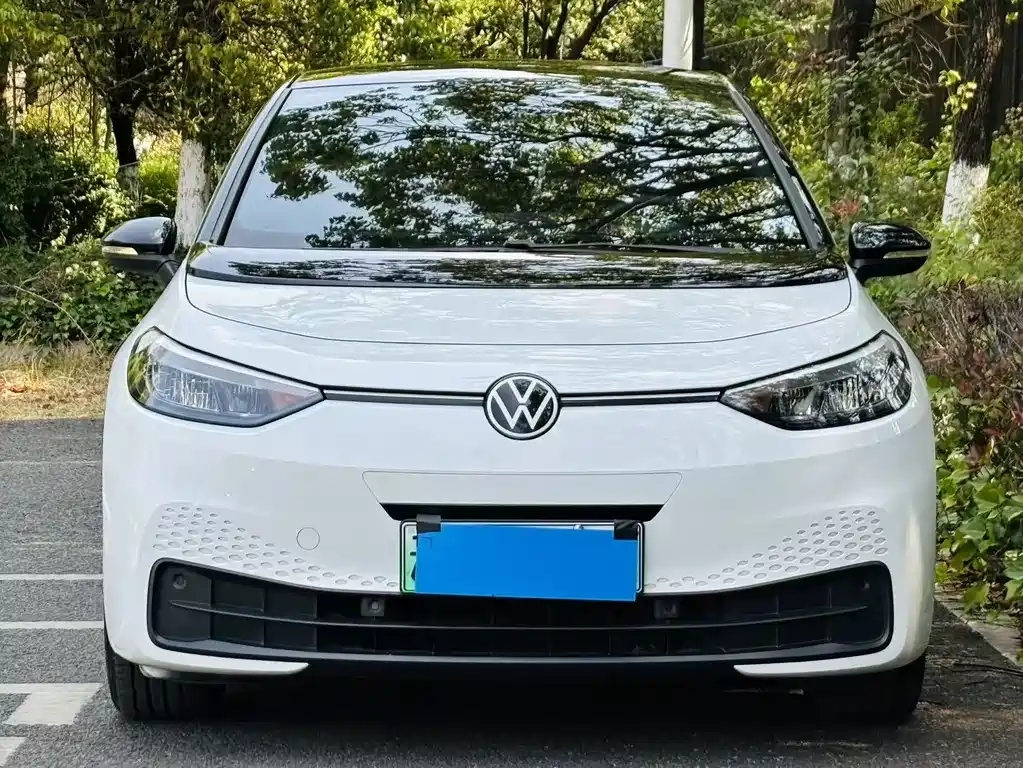 Volkswagen ID.3 2024 Outstanding Edition купить на сайте DeffCars