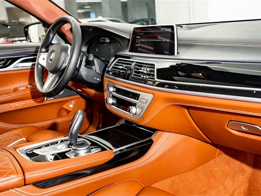 BMW 7 Series 2019 facelift 750Li xDrive V8 M Sports Package купить на сайте DeffCars