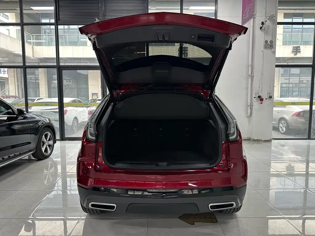Cadillac XT4 2024 28T four-wheel drive luxury model купить на сайте DeffCars