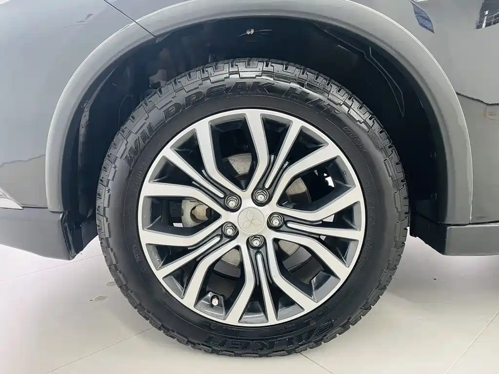 Outlander 2018 2.0L 2WD Jiale Edition 7 seats купить на сайте DeffCars