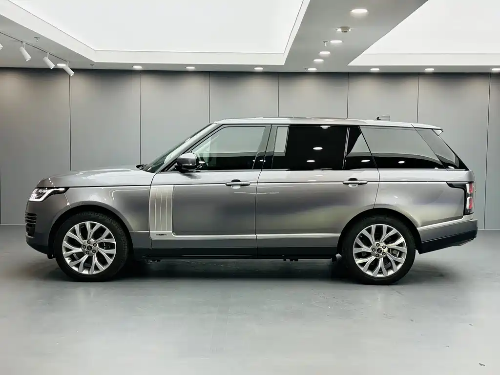Range Rover 2021 3.0 L6 Legend Extended Classic Edition купить на сайте DeffCars