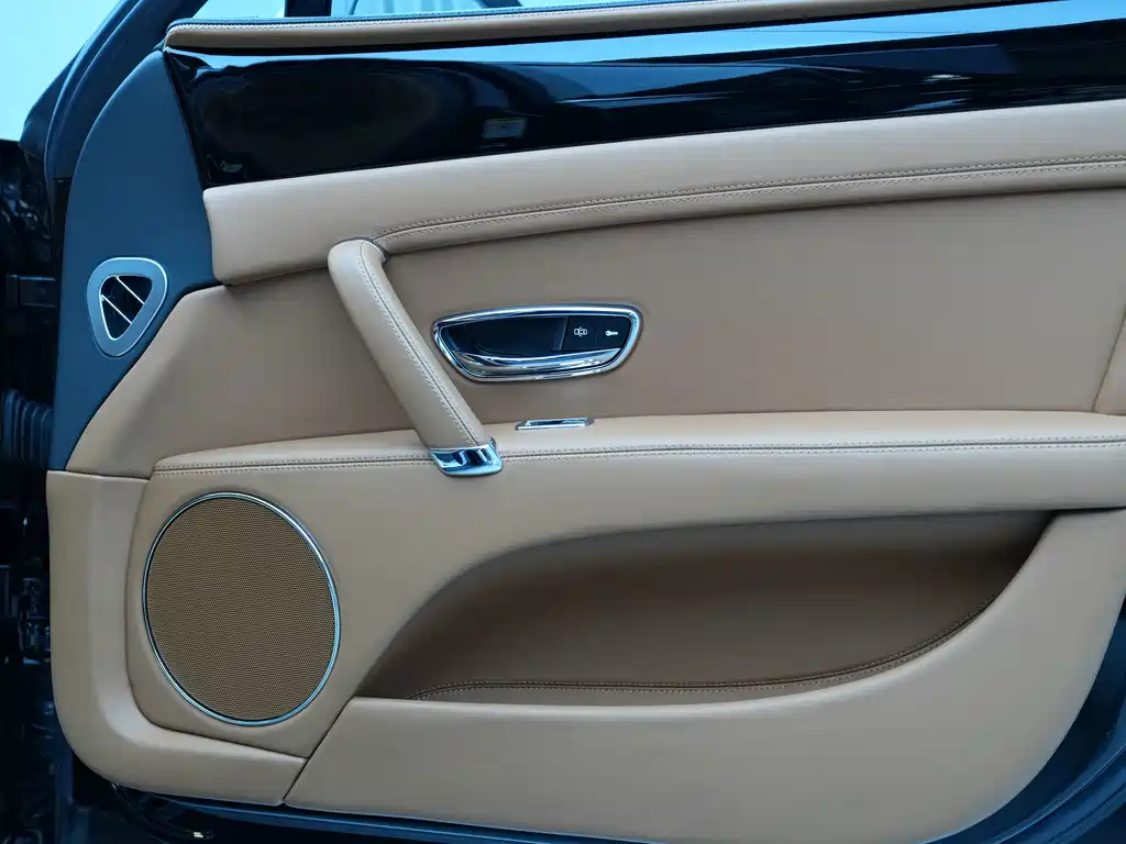 Flying Spur 2017 4.0T V8 S Standard Edition купить на сайте DeffCars