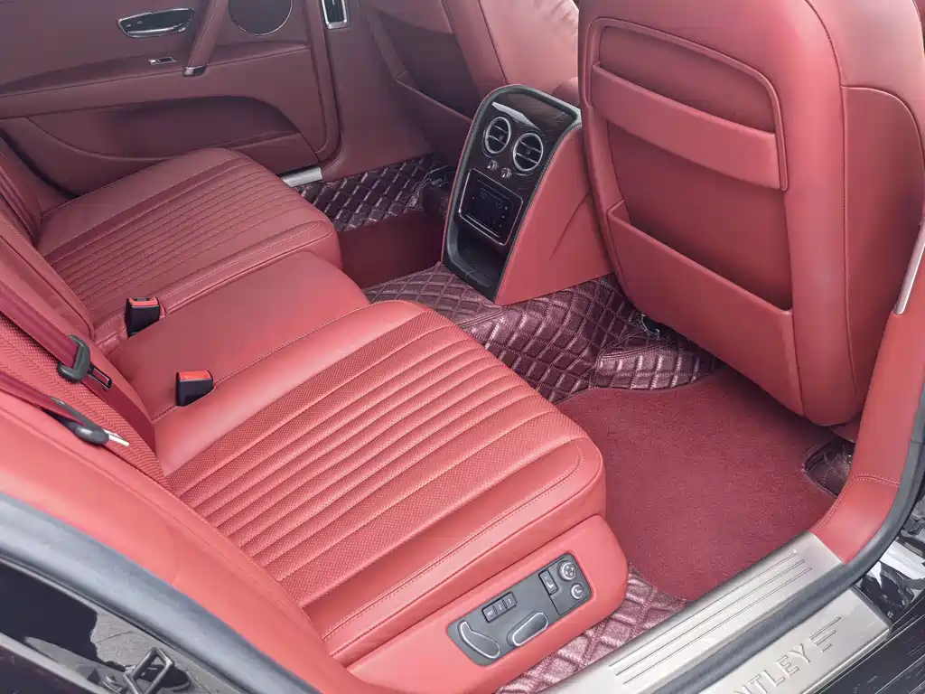 Flying Spur 2017 4.0T V8 Standard Edition купить на сайте DeffCars