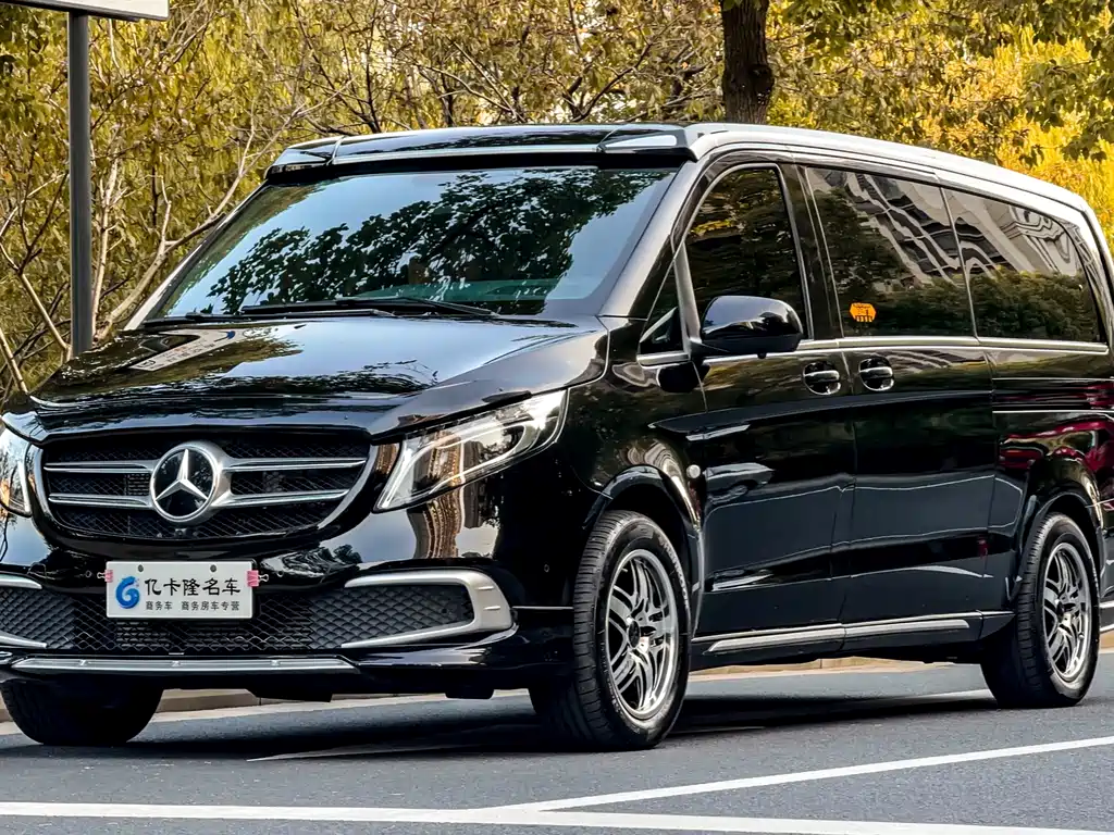 Vito 2023 2.0T Business Edition 7 seats купить на сайте DeffCars