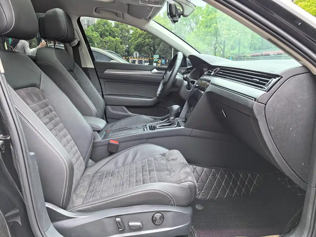 Magotan 2021 330TSI DSG 30th Anniversary Edition купить на сайте DeffCars