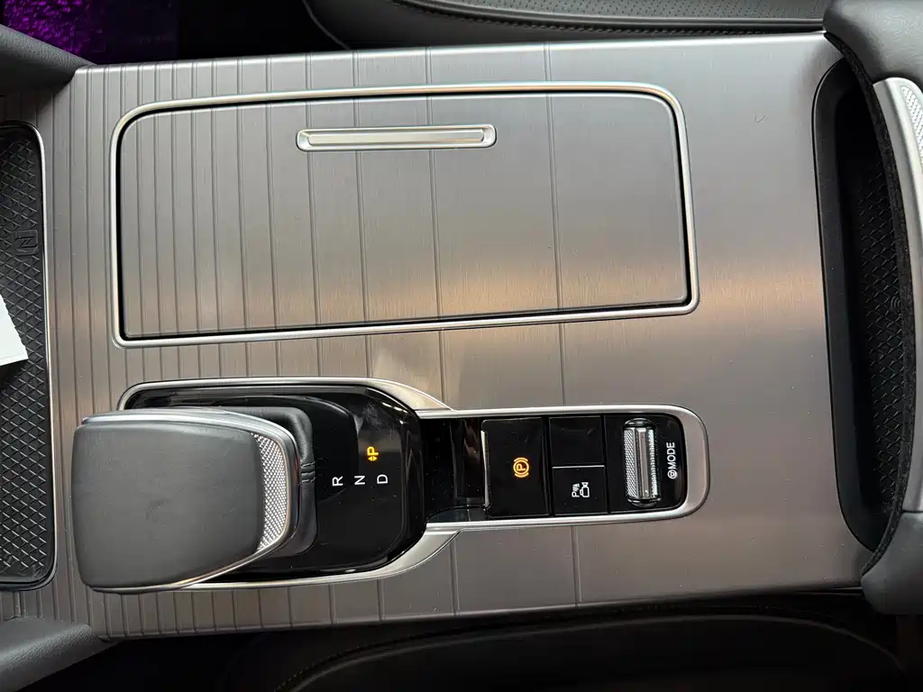 Hongqi HS7 PHEV 2024 2.0T PHEV four-wheel drive Qichang version 7 seats купить на сайте DeffCars