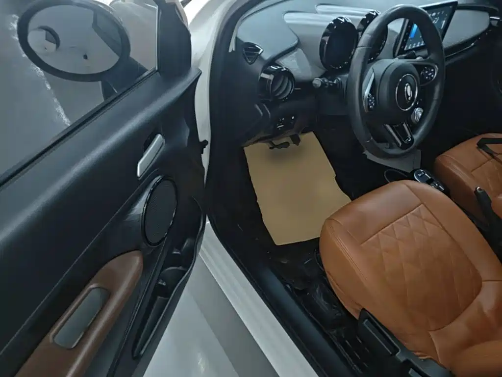 Ora Black Cat 2022 351km Standard Tri-Yuan Lithium купить на сайте DeffCars