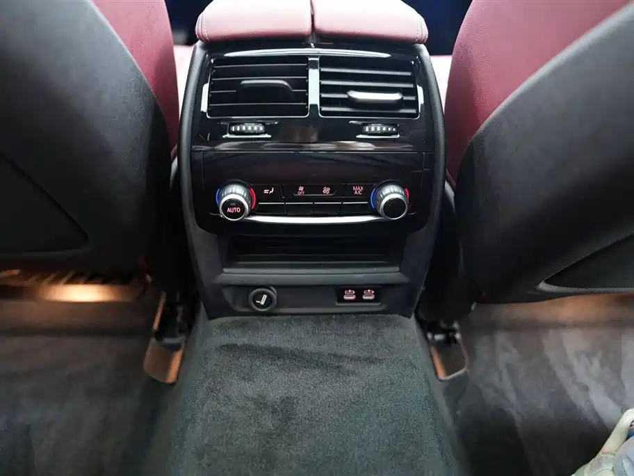 BMW 5 Series 2022 Facelift 2 530Li Exclusive M Sports Package купить на сайте DeffCars