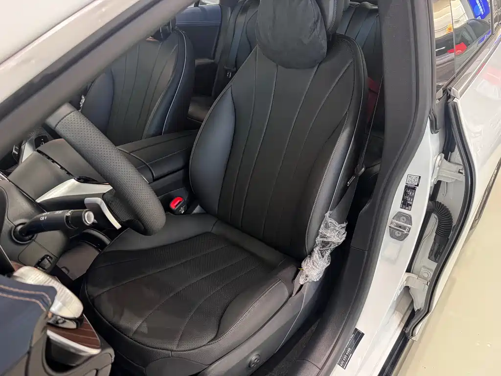 Mercedes-Benz EQE 2025 500 4MATIC Pioneer Edition купить на сайте DeffCars