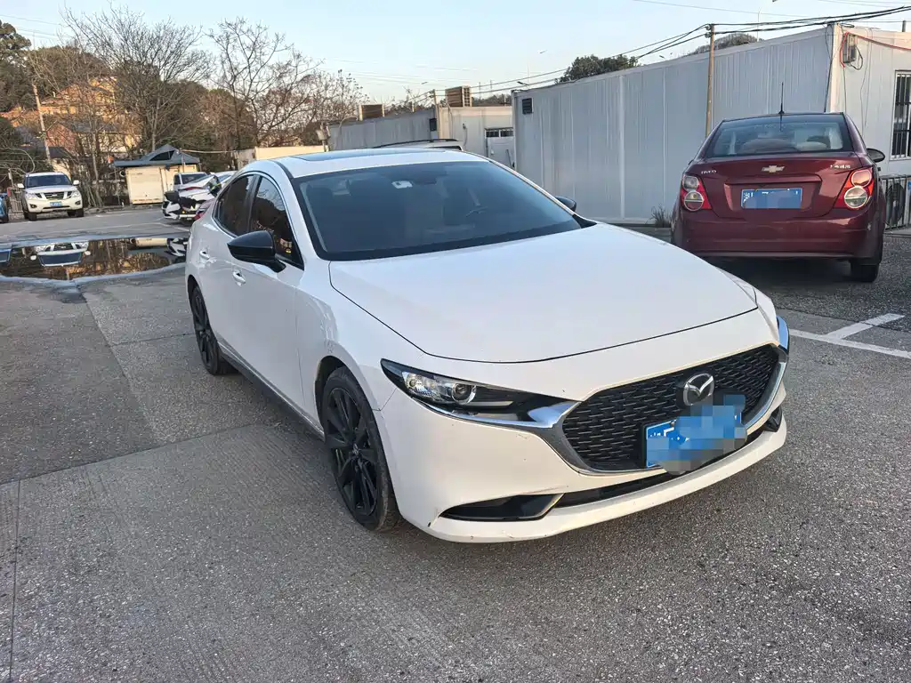Mazda3 Angkesela 2022 2.0L Automatic Premium Edition купить на сайте DeffCars