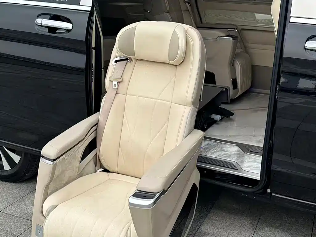 Vito 2021 2.0T Business Edition 7 seats купить на сайте DeffCars