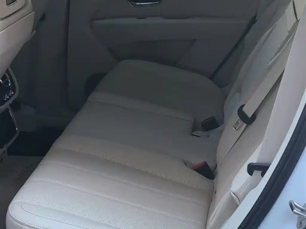 Bentayga 2022 4.0T V8 купить на сайте DeffCars