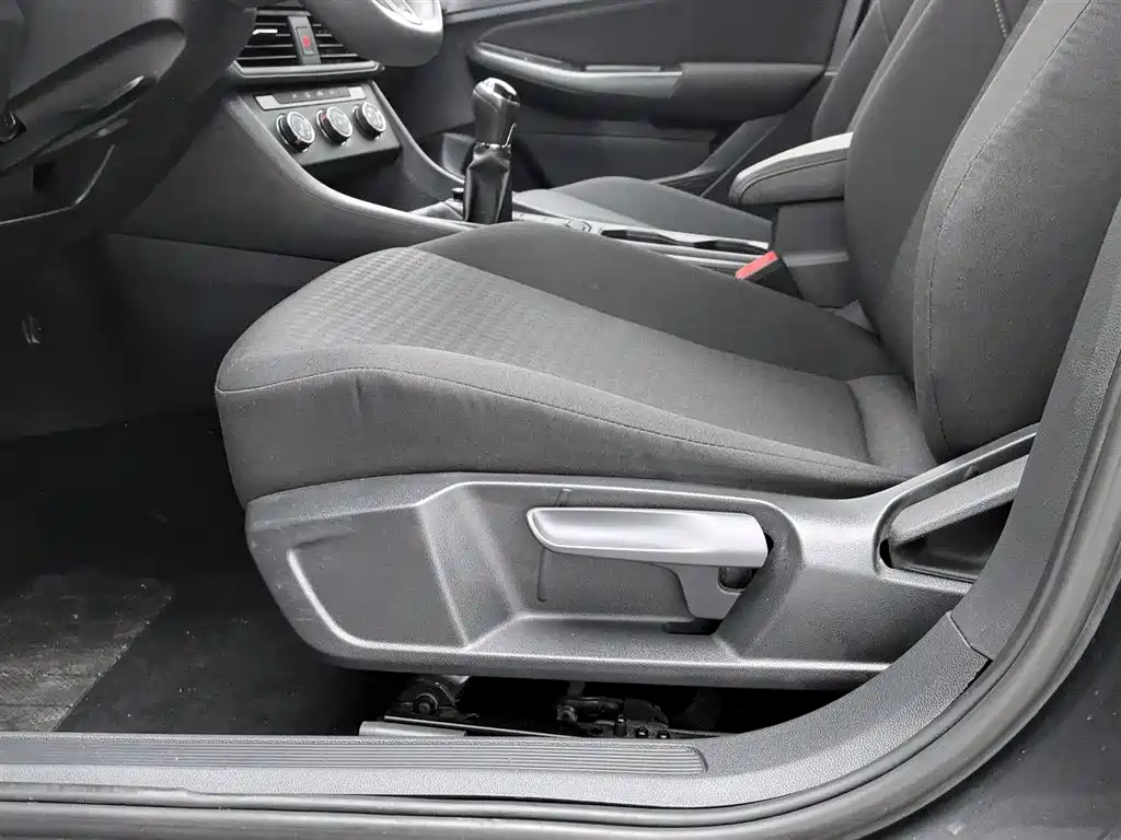 Bora 2021 1.5L manual fashion smart connected version купить на сайте DeffCars