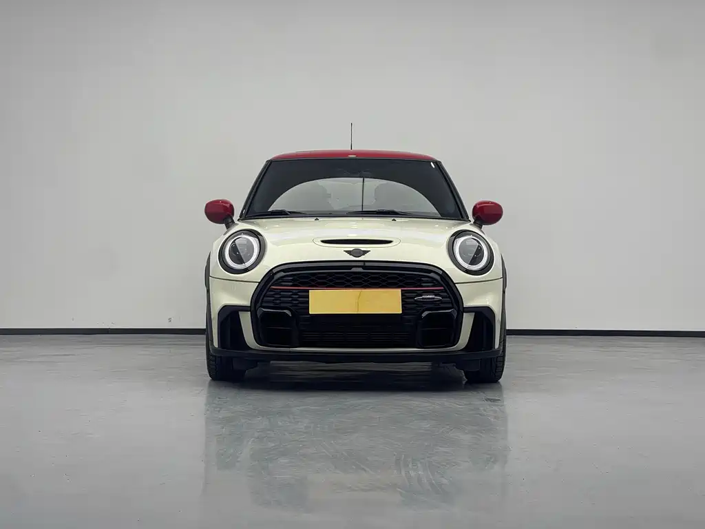 MINI JCW 2023 2.0T JOHN COOPER WORKS Pat Moss Commemorative Edition купить на сайте DeffCars