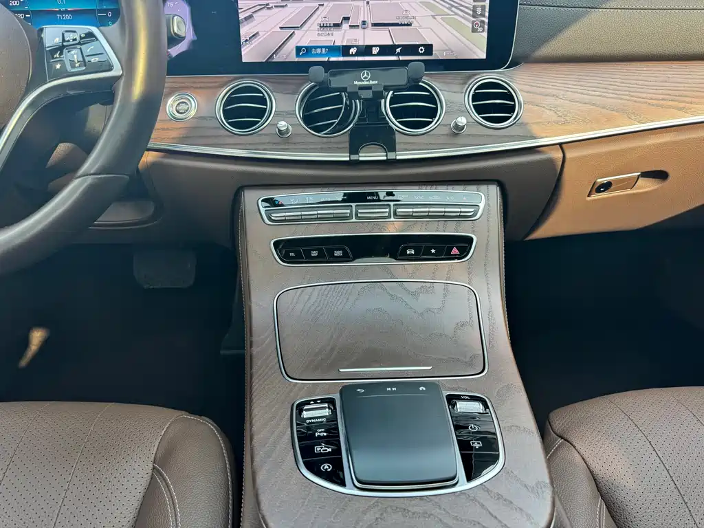 Mercedes-Benz E-Class 2022 Model Three E 300 L Luxury Model купить на сайте DeffCars