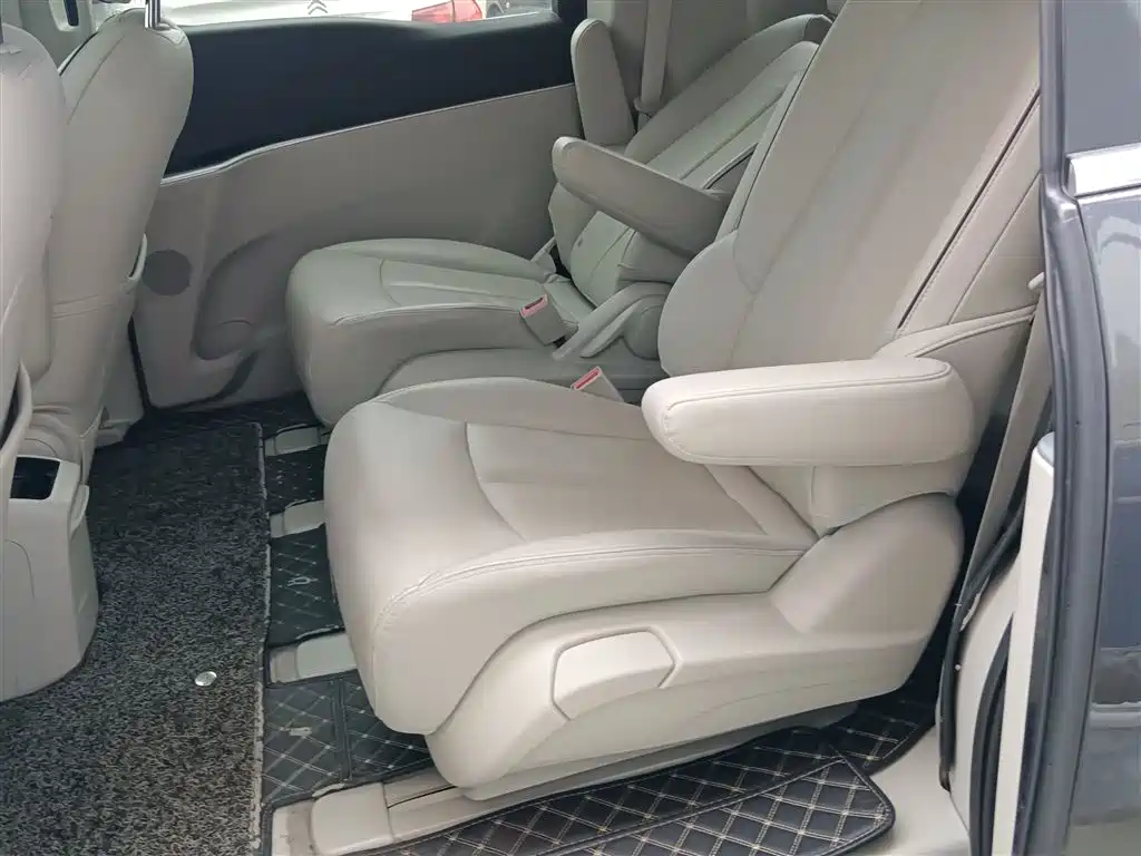 Buick GL8 2021 Land Business Class 652T Luxury купить на сайте DeffCars