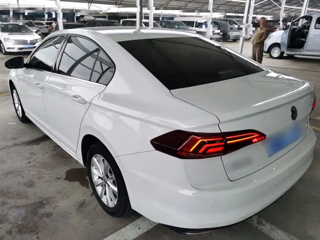 Bora 2020 1.5L automatic comfort model купить на сайте DeffCars
