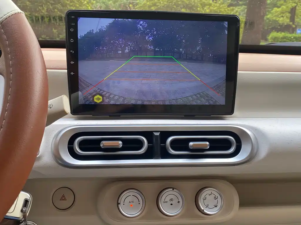 Hongguang MINIEV 2024 third generation 215km youth version купить на сайте DeffCars