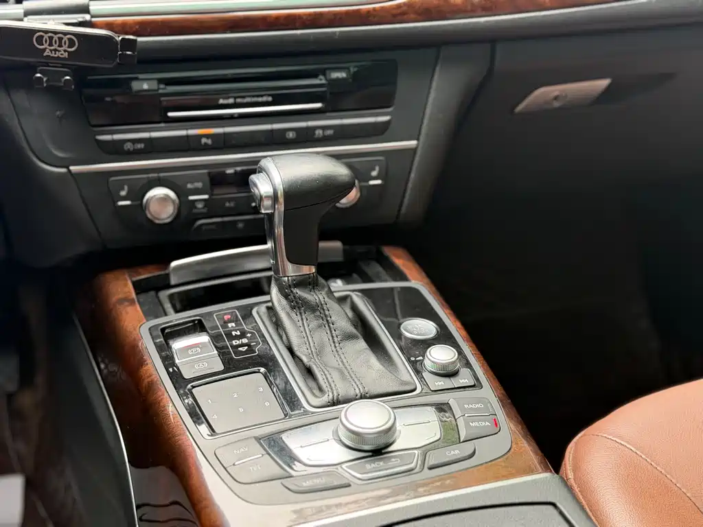Audi A6L 2014 30 FSI Comfort купить на сайте DeffCars