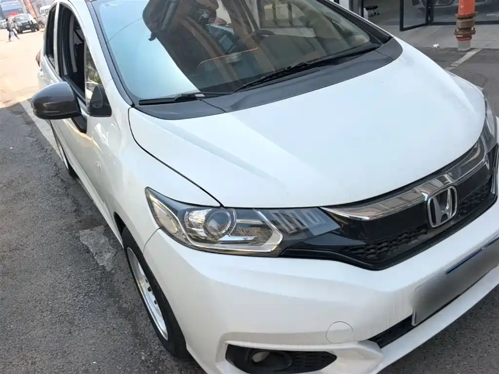 Fit 2018 1.5L CVT Comfort Edition купить на сайте DeffCars