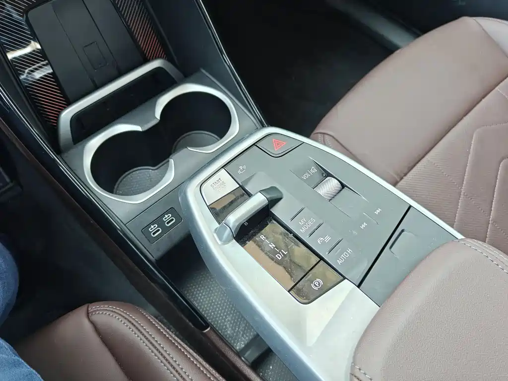 BMW X1 2024 sDrive25Li M Sports Package купить на сайте DeffCars