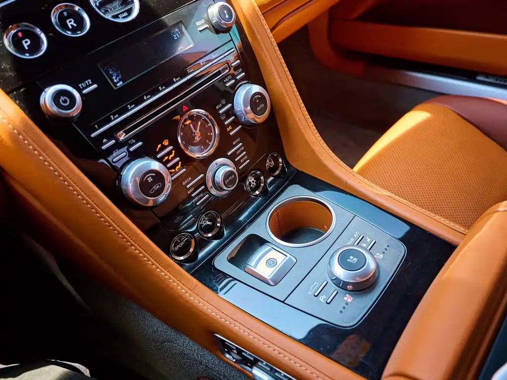 Rapide 2013款 6.0L S купить на сайте DeffCars