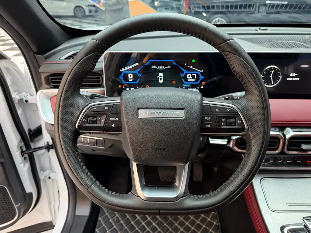 Jietu X70 PLUS 2021 facelift 1.5T DCT Mountain PRO 7 seats купить на сайте DeffCars