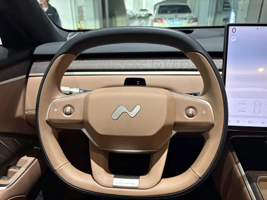 Ledo L90 2025 Max six-seater version купить на сайте DeffCars