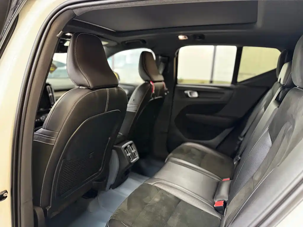 Volvo XC40 2020 T4 four-wheel drive Zhiyuan Sport Edition купить на сайте DeffCars
