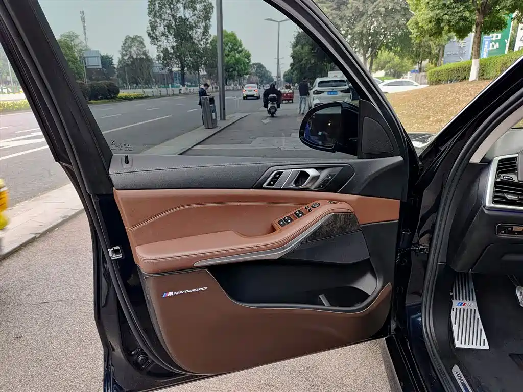 BMW X5 imported 2021 xDrive30i M sports package купить на сайте DeffCars