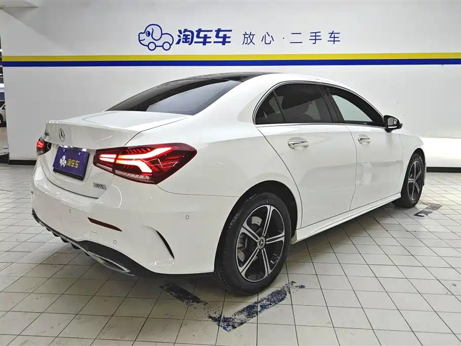 Mercedes-Benz A-Class 2022 Facelift Three A 200 L Sports Sedan Fashionable купить на сайте DeffCars