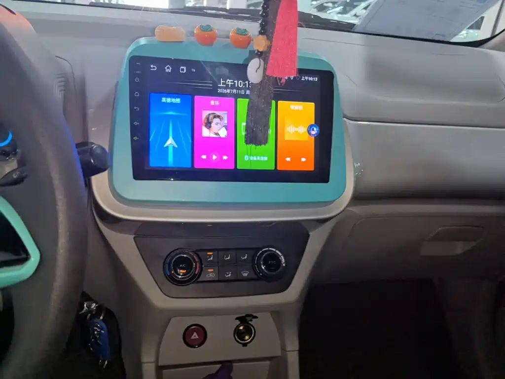 Yizhi EV2 2024 model 201km comfort model купить на сайте DeffCars