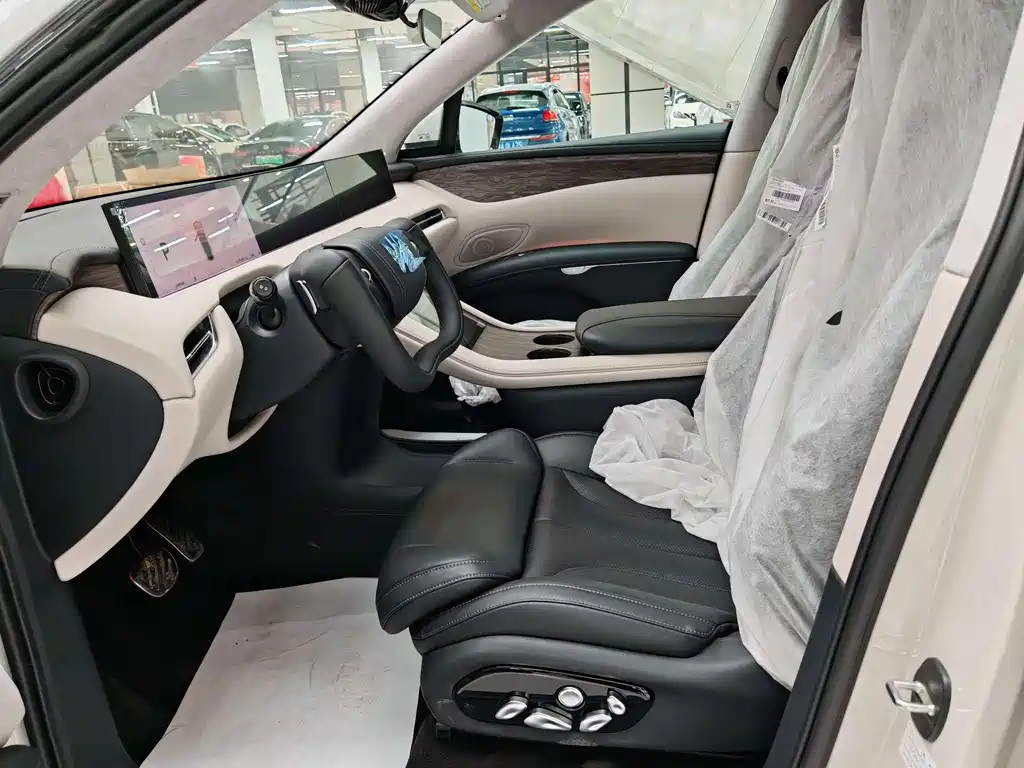 Zhiji LS7 2024 90kWh Max Elite rear-wheel drive version купить на сайте DeffCars