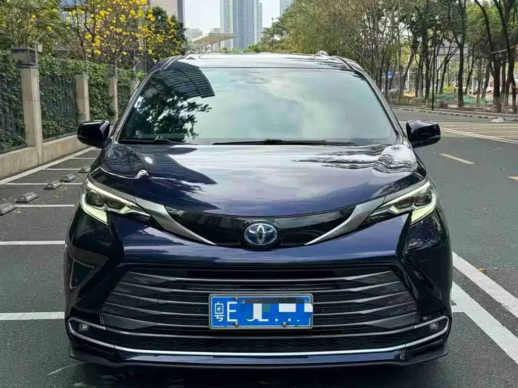 SIENNA 2021 2.5L Hybrid Premium Edition купить на сайте DeffCars