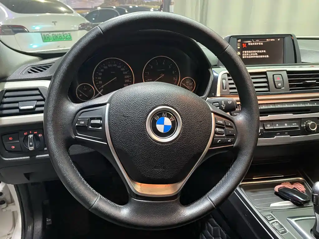 BMW 3 Series 2015 316i Enterprising купить на сайте DeffCars