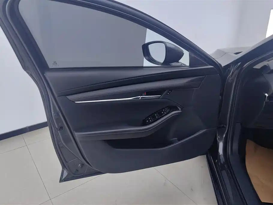 Mazda3 Angkesela 2021 2.0L automatic quality version купить на сайте DeffCars