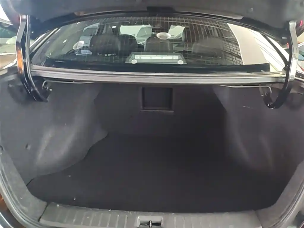 Sylphy 2021 Classic 1.6XL CVT Deluxe Edition купить на сайте DeffCars