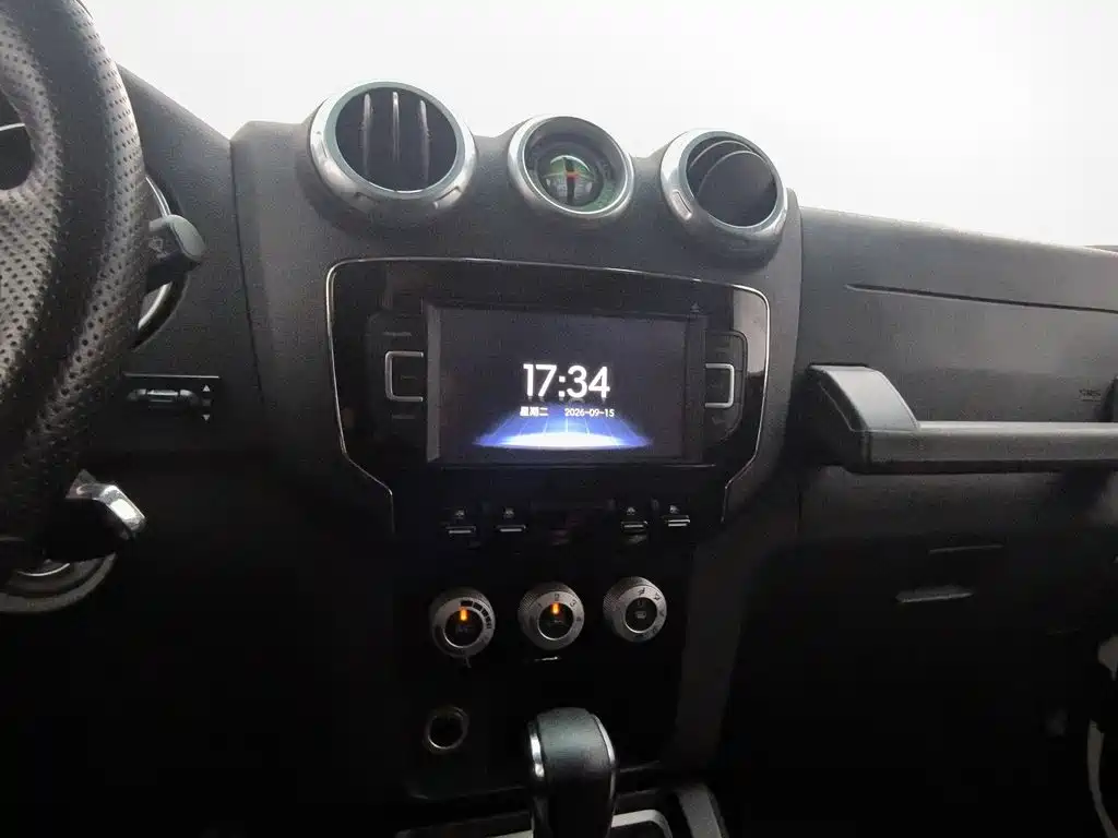 Beijing off-road BJ40 2016 40L 2.3T automatic four-wheel drive exclusive version купить на сайте DeffCars
