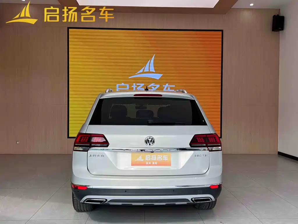 Touron 2019 380TSI four-wheel drive luxury version National VI купить на сайте DeffCars